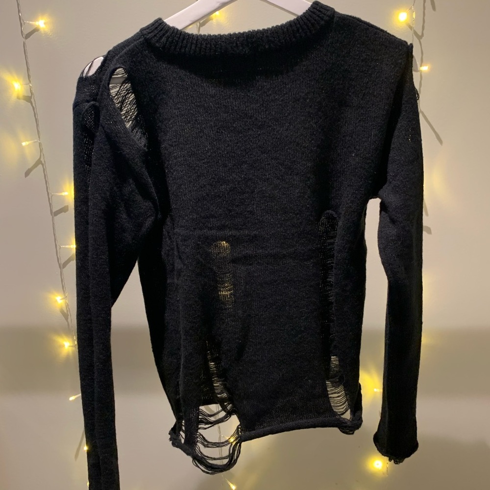 black distressed sweater, fashionnova, size M. brand new